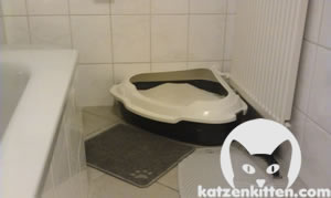 Dreieckige Katzentoilette, ideal für Ecken